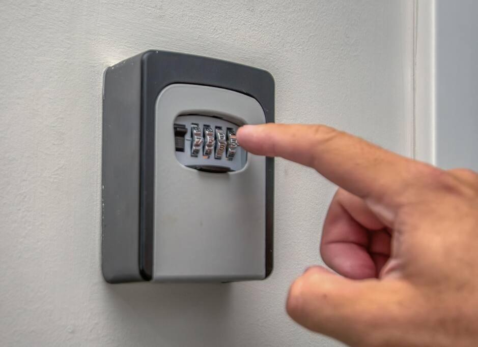 A Estrenar! Apartamento Con Pileta Zona Aeropuerto Wifi 200Mg Asuncion Dış mekan fotoğraf
