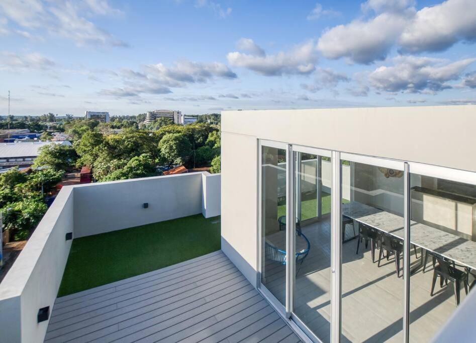 A Estrenar! Apartamento Con Pileta Zona Aeropuerto Wifi 200Mg Asuncion Dış mekan fotoğraf